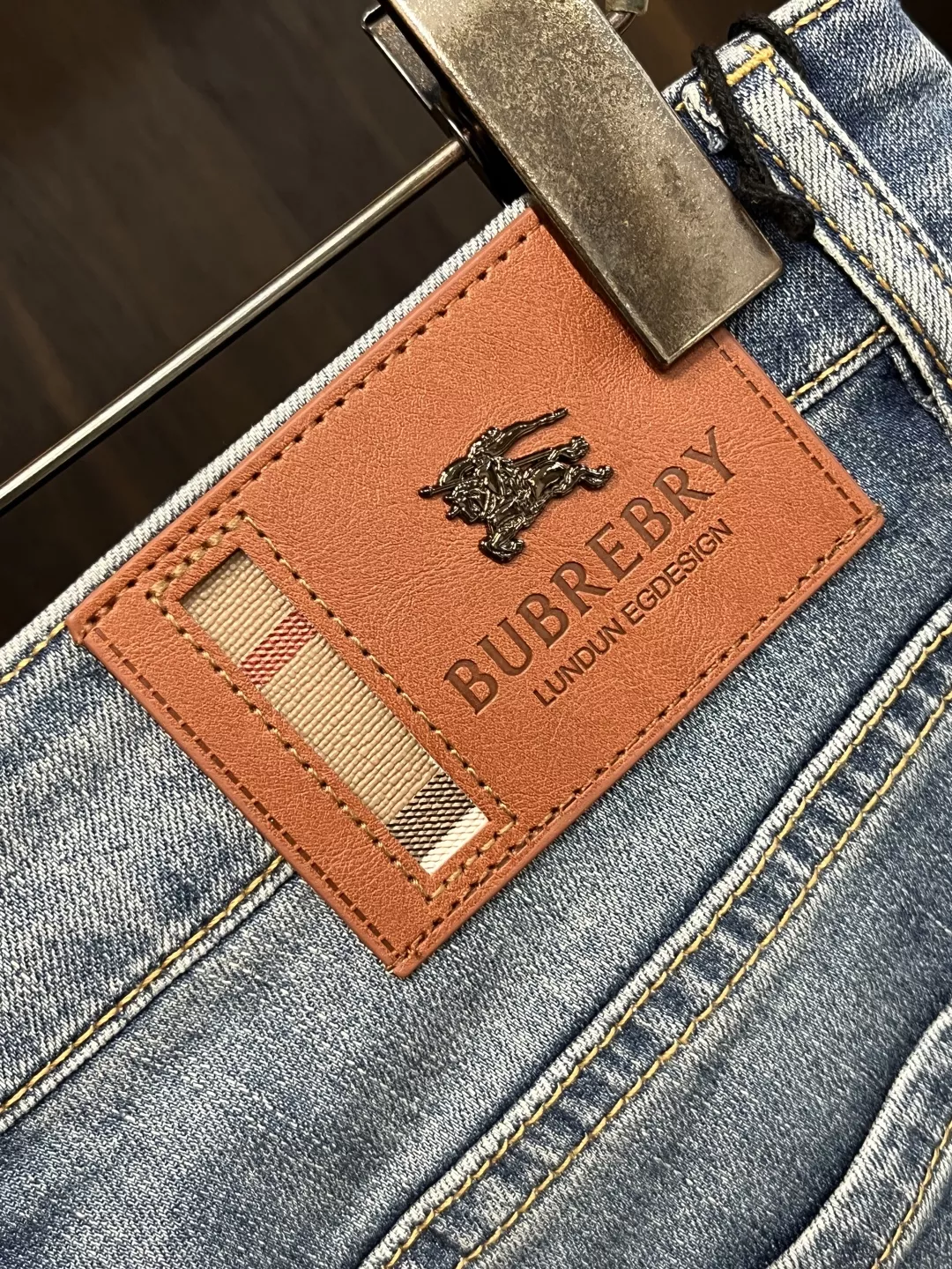 burberry jeans pour homme s_12a544b:Burberry jeans slim jean1